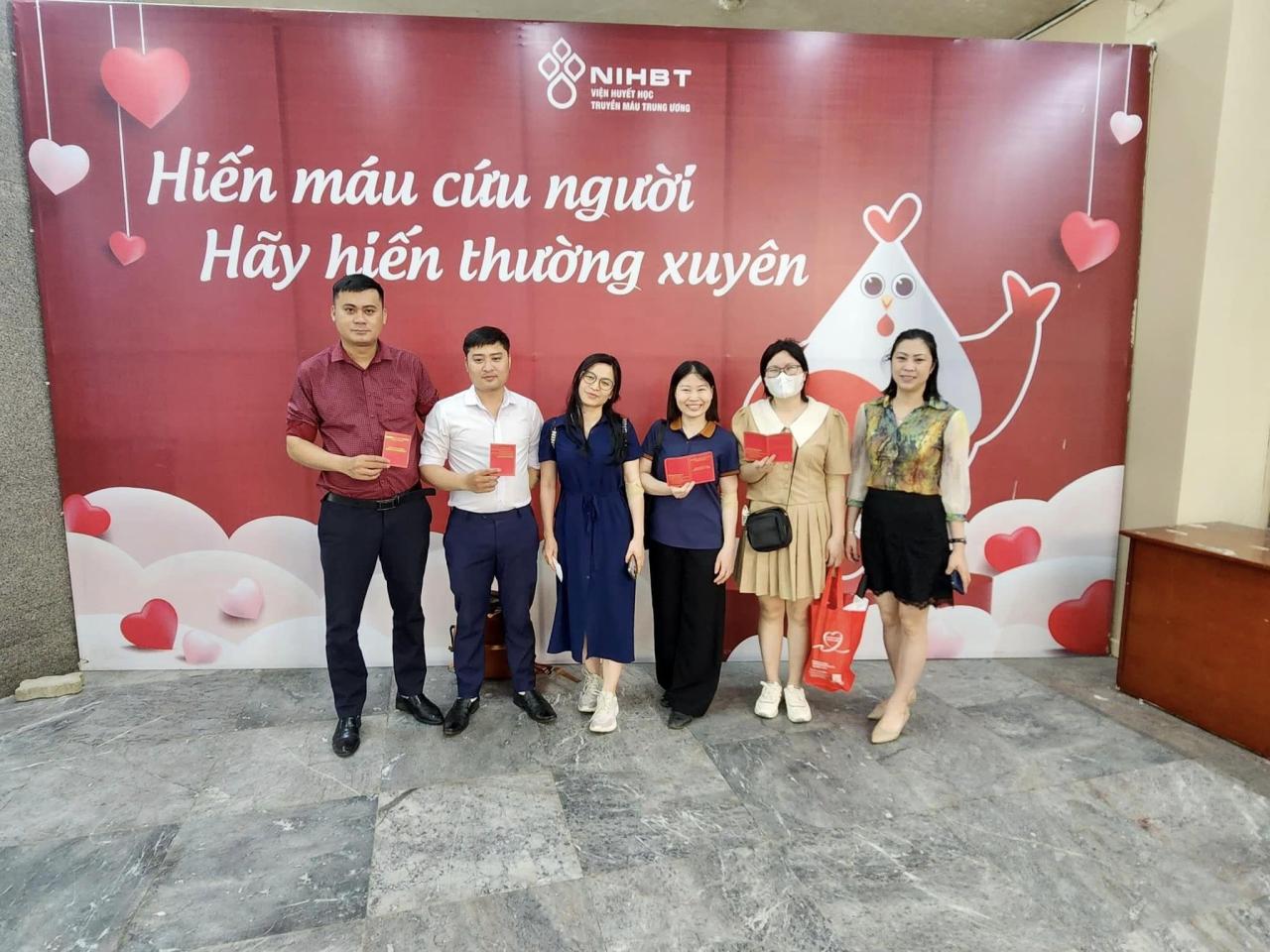 Hiến máu nhân đạo