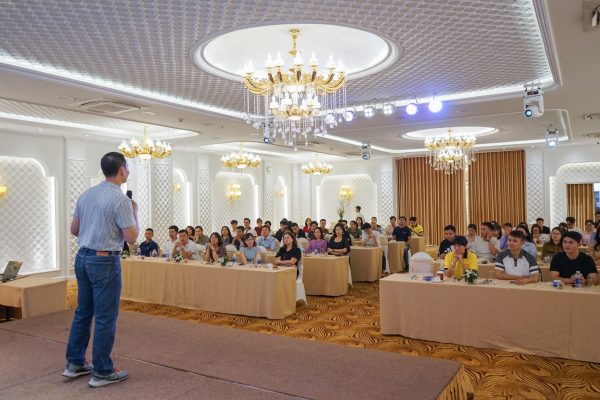 Họp tổng kết và Gala Dinner 2024